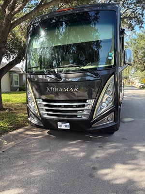 2022 THOR MOTOR COACH MIRAMAR photo 3