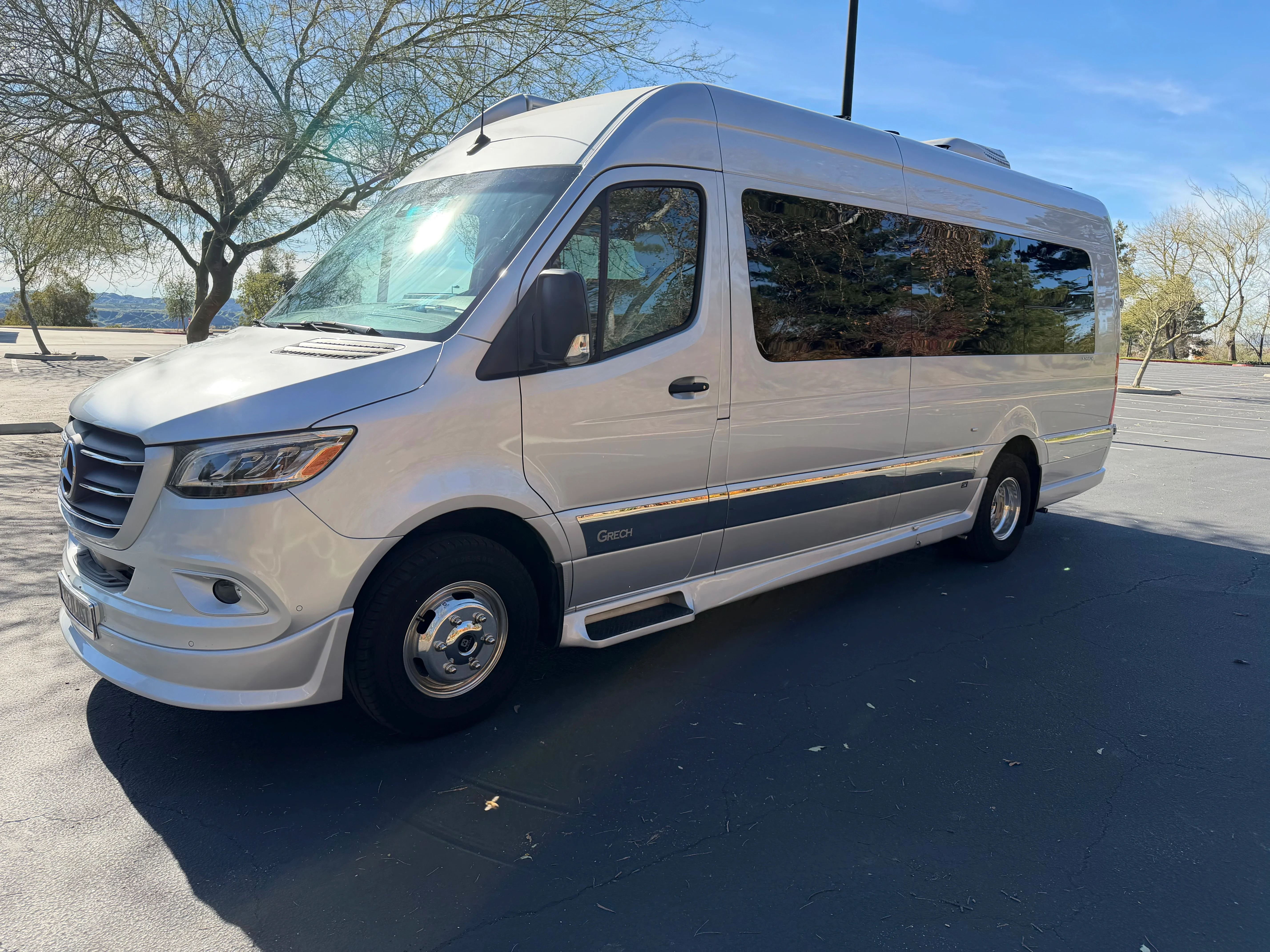 2021 GRECH RV STRADA exterior