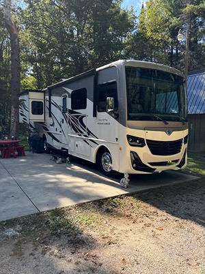 2021 HOLIDAY RAMBLER INVICTA photo 3
