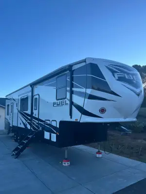 Used 2021 Heartland Fuel 352
