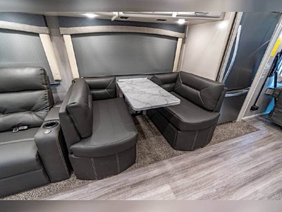 2021 FLEETWOOD PACE ARROW photo 3
