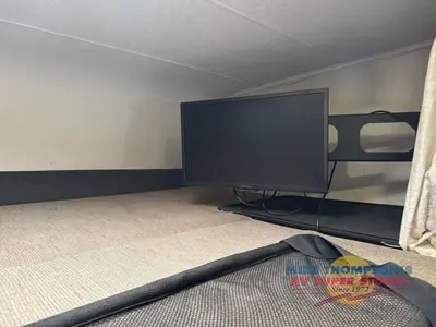 2021 Coachmen RV Leprechaun photo 21