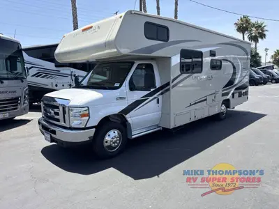 2021 Coachmen RV Leprechaun photo 2
