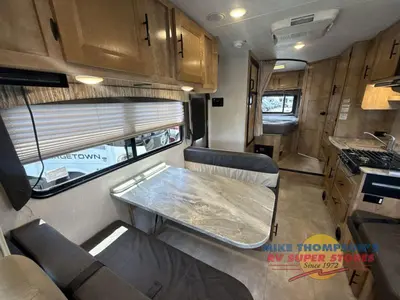 2021 Coachmen RV Leprechaun photo 24
