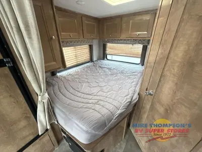 2020 Coachmen RV Leprechaun photo 33