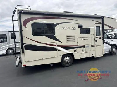 2020 Coachmen RV Leprechaun photo 16
