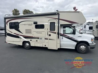 2020 Coachmen RV Leprechaun photo 5