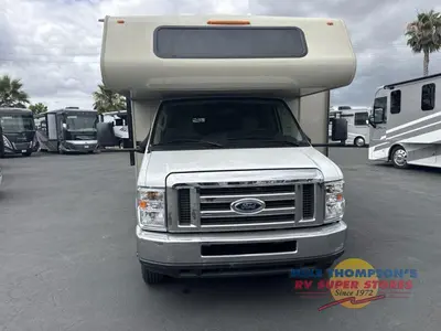 2020 Coachmen RV Leprechaun photo 10