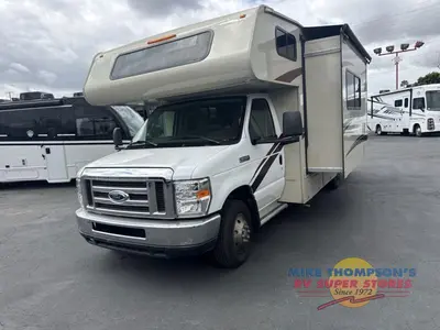 2020 Coachmen RV Leprechaun photo 11