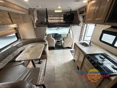 2020 Coachmen RV Leprechaun photo 39