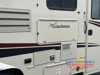 2020 Coachmen RV Leprechaun photo 17