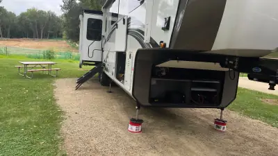 2021 JAYCO NORTH POINT photo 3