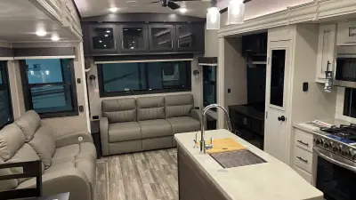 Used 2021 Jayco North Point 377RLBH