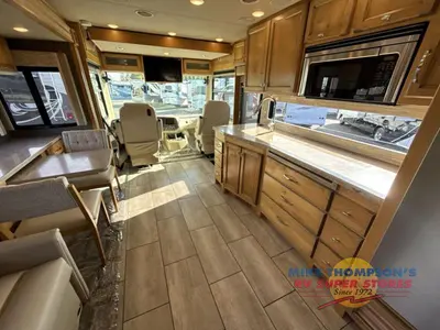 2020 Tiffin Motorhomes Open Road Allegro photo 17