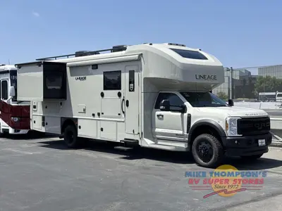 New 2027 Grand Design Lineage Series F 31ZW5