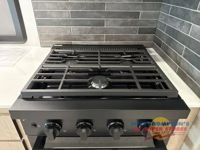 2027 Grand Design Lineage Series F photo 26