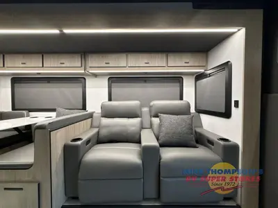 2027 Grand Design Lineage Series F photo 19