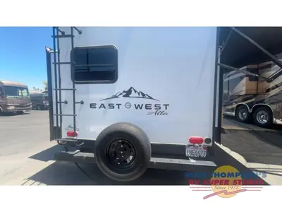 2024 EAST TO WEST Alta photo 4