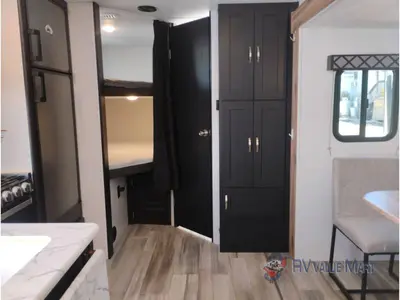 2022 Coachmen RV Freedom Express Ultra Lite photo 16
