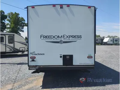 2022 Coachmen RV Freedom Express Ultra Lite photo 7