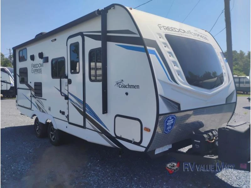 2022 Coachmen RV Freedom Express Ultra Lite exterior