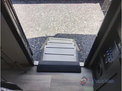 2022 Coachmen RV Freedom Express Ultra Lite photo 13