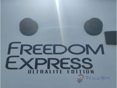 2022 Coachmen RV Freedom Express Ultra Lite photo 14