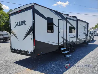 2022 Forest River RV XLR Hyper Lite photo 8