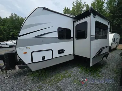 2023 Keystone Cougar Half-Ton photo 5