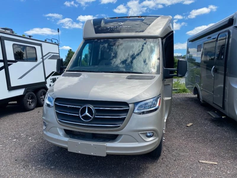 2023 Leisure Travel Unity exterior