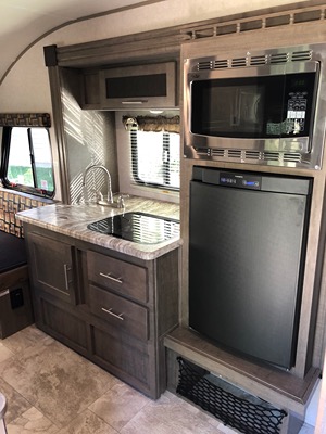 2018 FOREST RIVER R-POD photo 4