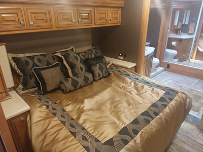 2016 THOR MOTOR COACH VENETIAN photo 4