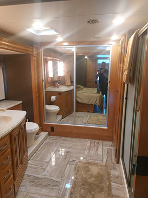 2016 THOR MOTOR COACH VENETIAN photo 5