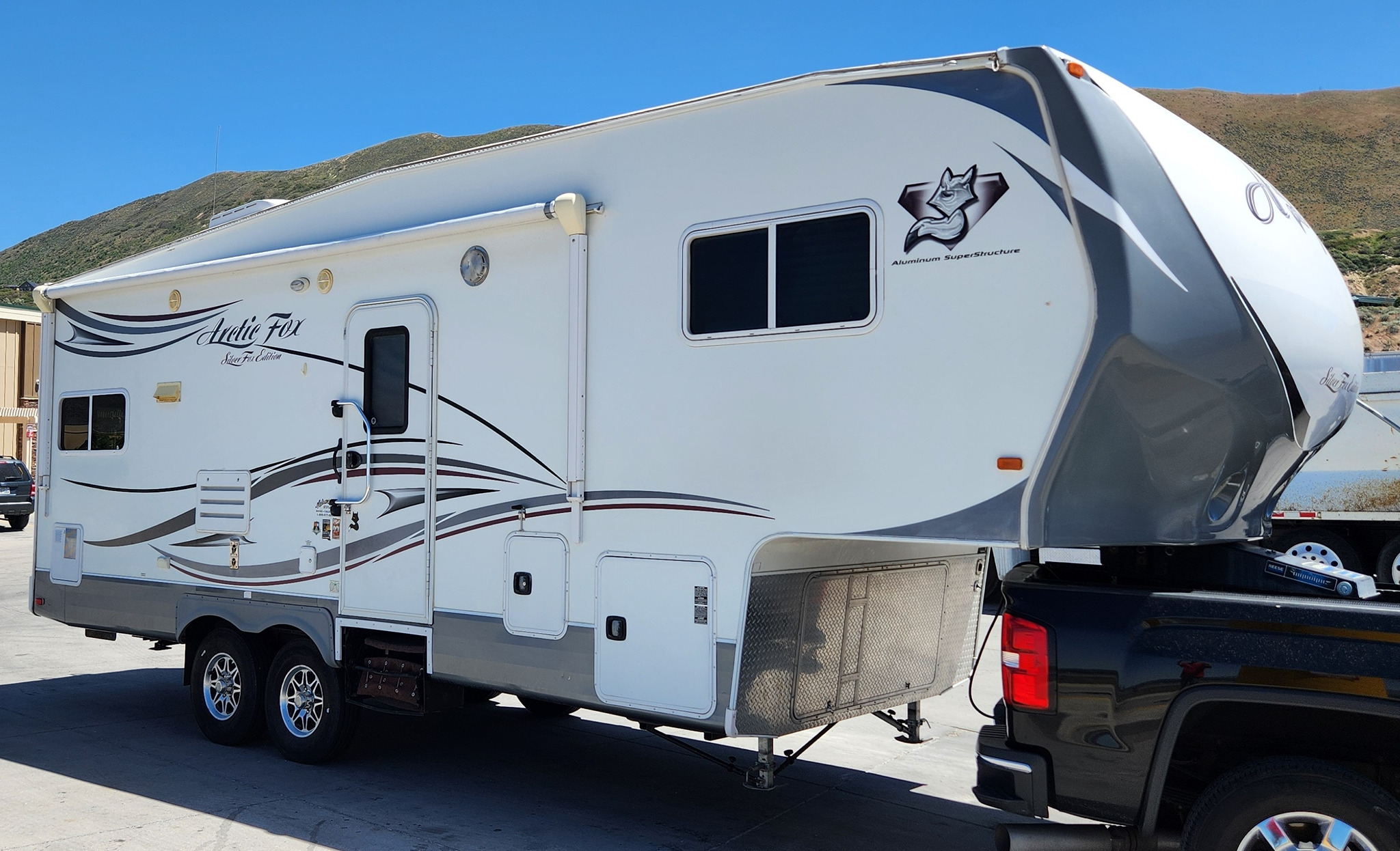 2013 NORTHWOOD MFG SILVER FOX exterior
