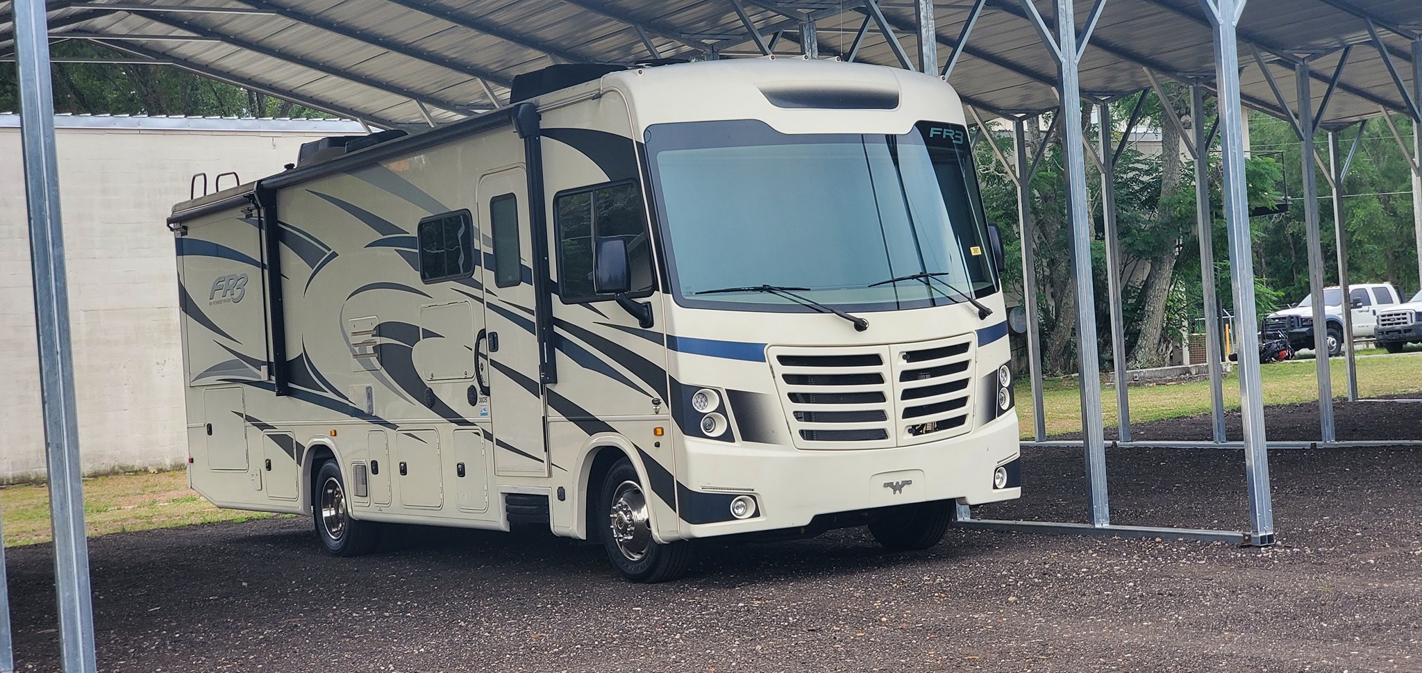 2021 FOREST RIVER FR3 exterior