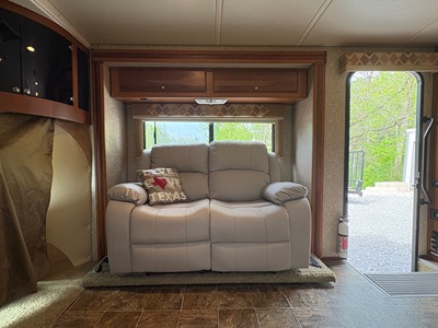 2011 WINNEBAGO ASPECT photo 8