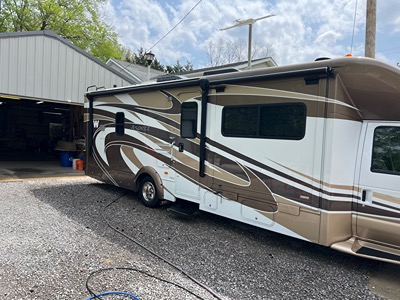 2011 WINNEBAGO ASPECT photo 2