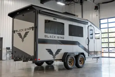 2027 inTech Black Wing photo 5