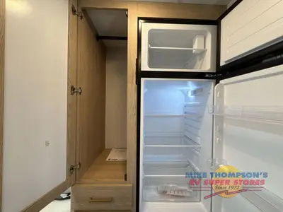 2027 Thor Motor Coach Chateau photo 24