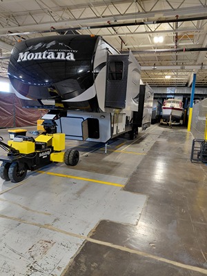 Used 2015 Keystone Montana 3500RL
