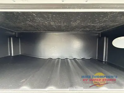 2027 Thor Motor Coach Chateau photo 40
