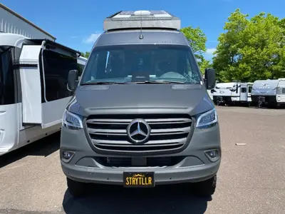 2026 Storyteller Overland Storyteller Overland photo 2