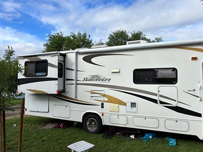 2011 FOREST RIVER SUNSEEKER photo 3