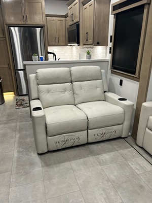 2024 FOREST RIVER RIVERSTONE LUXURY photo 2