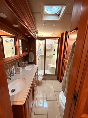 2015 TIFFIN MOTORHOMES PHAETON photo 19