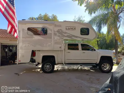 2021 LANCE 855S TRUCK CAMPER photo 4