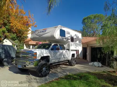 2021 LANCE 855S TRUCK CAMPER photo 3