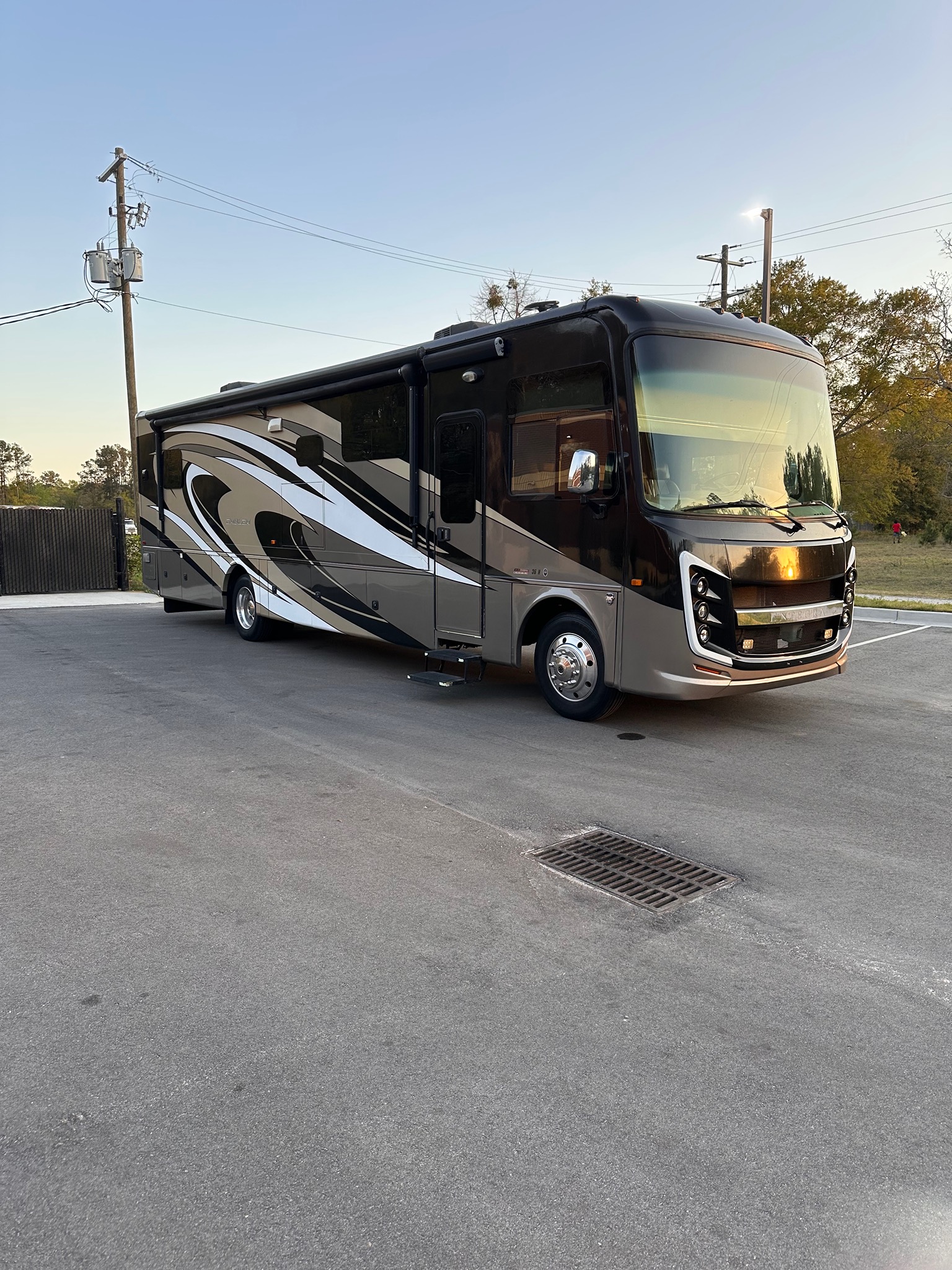 2019 ENTEGRA COACH EMBLEM exterior