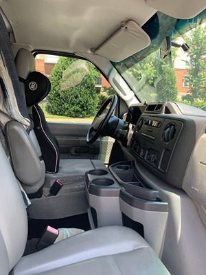 2011 FORD ECONOLINE 150 photo 2