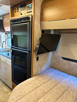 2018 WINNEBAGO VIEW photo 8